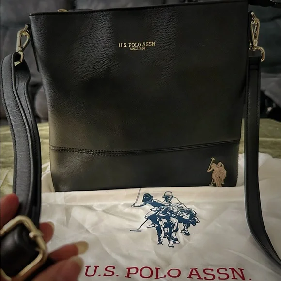 Vintage U.S. Polo Assn.Tan Interior crossbody purse - Picture 9 of 16